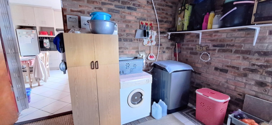 3 Bedroom Property for Sale in Albertinia Western Cape